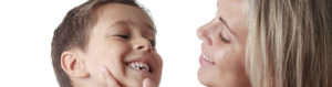kinderen-moeder-kind-tanden-tandarts-mondzorg-blonde-vrouw-spoed-behandelingen-afspraak-maken-orion-utrecht-overvecht-patienten